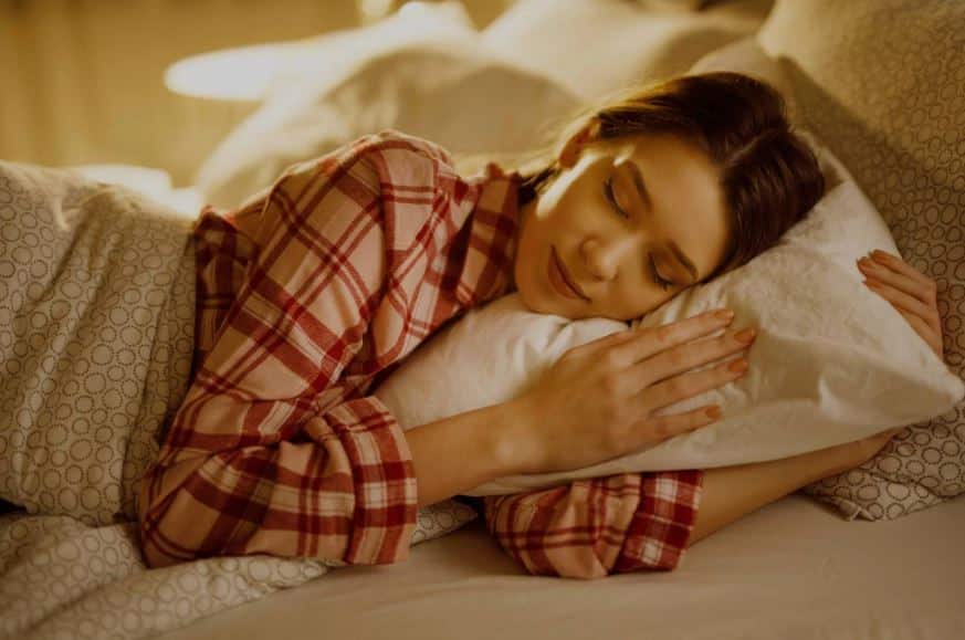 Un estudio reveló que dormir el fin de semana puede afectar el riesgo de sufrir ataques cardíacos.  Ver los resultados