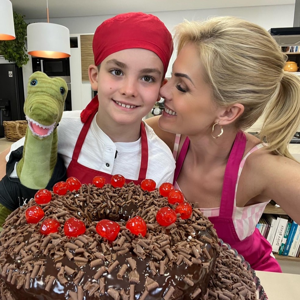 Ana Hickmann abre álbum de fotos com o filho — Foto: Reprodução / Instagram