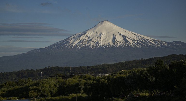El volcán más peligroso de Chile pone en alerta a las autoridades y podría entrar en erupción