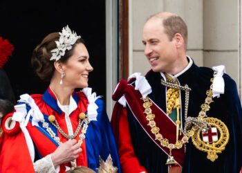 Kate Middleton e Príncipe William após a cerimônia de coroação de Rei Charles III — Getty Images