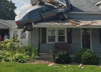 REPRODUÇÃO/X/JUNCTION FIRE COMPANY.