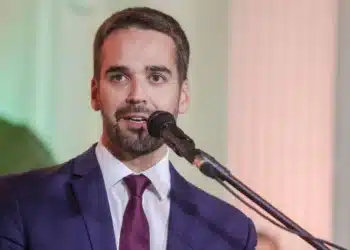 Felipe Dalla Valle/Palácio Piratini.