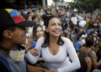 María Corina Machado, um dos principais nomes da oposição a Maduro na Venezuela — Foto: Ariana Cubillos/AP.