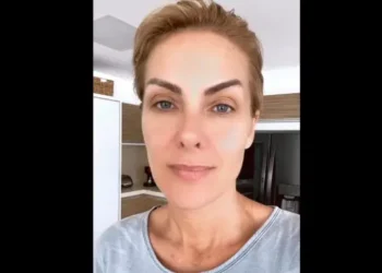 Reprodução/Instagram/ahickmann