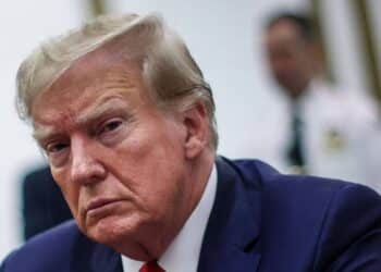 Mike Segar - 7.dez.2023/AFP.