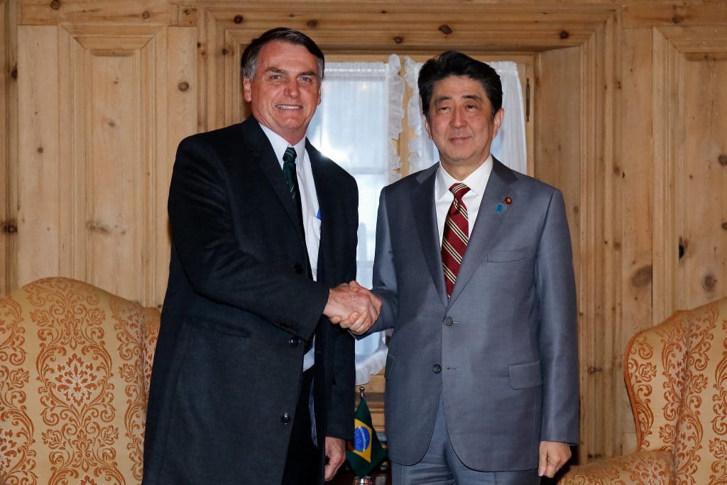 Bolsonaro decreta luto oficial no Brasil pela morte de Shinzo Abe | VEJA