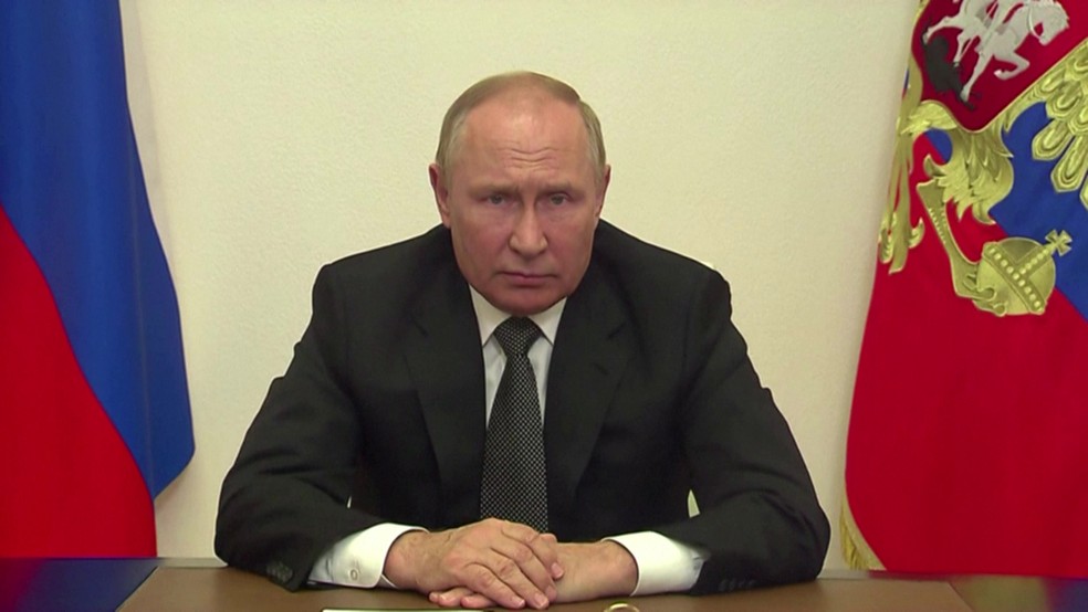 Presidente da Rússia, Vladimir Putin, discursa em uma mensagem em vídeo transmitida durante uma conferência internacional de segurança  — Foto: Kremlin.ru via Reuters
