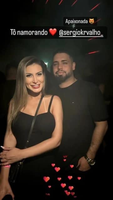 Foto colorida de Andressa Urach e seu namorado, Sergio Carvalho - Metrópoles