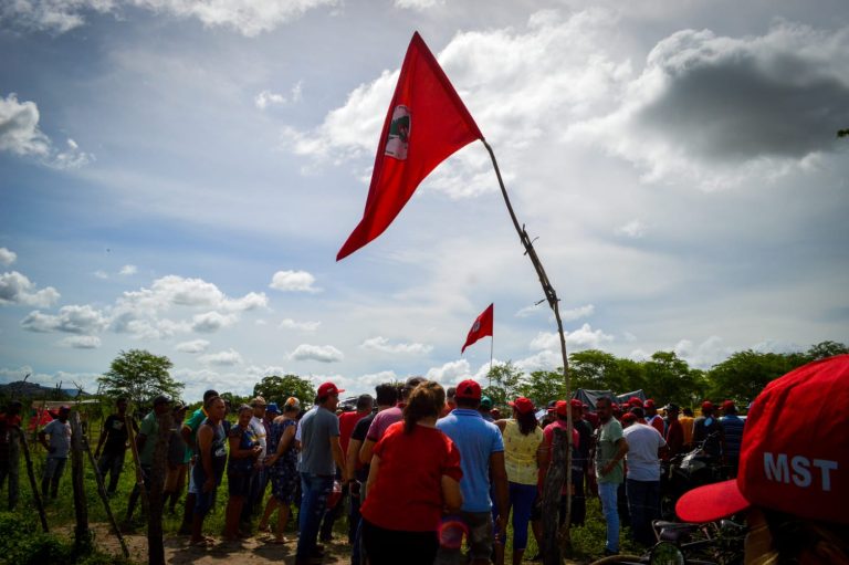 Invasão do MST em uma área da Embrapa em Pernambuco | Foto: Reprodução/MST