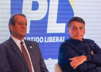O presidente do Partido Liberal (PL) Valdemar Costa Neto e o ex-presidente Jair Bolsonaro, Michelle Bolsonaro e lideres do partido participaram do lançamento do PL60+, um movimento que trata do  comprometimento com políticas públicas destinadas a garantir os direitos e o bem-estar das pessoas com mais de 60 anos, por meio de ações e parcerias. O lançamento será realizado no dia 28 de novembro, às 14h30, no Complexo Brasil 21, em Brasília. | Sérgio Lima/Poder360 - 28.nov.2023