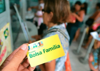 Beneficiários do Bolsa Família poderão receber até R$ 950 pelo aplicativo Caixa Tem!