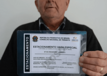 Emissão do Cartão de Estacionamento para Idosos: Novidade Causa Comemoração