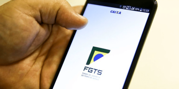 FGTS libera até R$ 6.220 para trabalhadores afetados por calamidades públicas