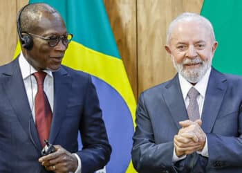 23.05.2023 - Presidente da República, Luiz Inácio Lula da Silva e o Presidente do Benim, Patrice Talon, durante a cerimônia de assinatura de atos, no Palácio do Planalto. Brasília - DF.  Foto: Ricardo Stuckert / PR