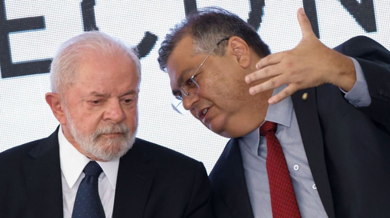 Dino questiona comprovação de Lula e Congresso sobre fim do orçamento secreto e agenda audiência - Terra Brasil Notícias