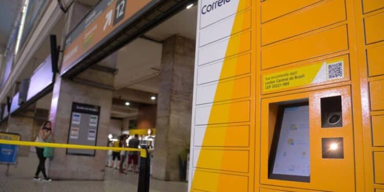 Correios inauguram lockers na central do Brasil