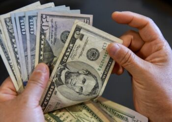 Illustration by Sheldon Cooper/SOPA Images/LightRocket via Getty Images