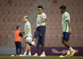 20/09 - Treino da Seleção Brasileira em Le Havre. Éder Militão. - Foto: Lucas Figueiredo/CBF