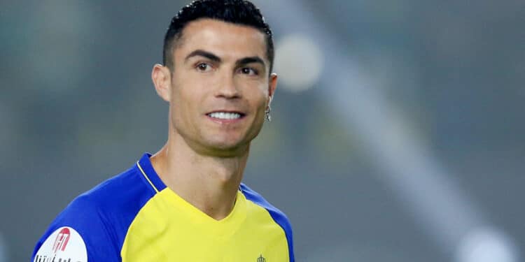 FOTO DO ARQUIVO: Futebol Futebol - Al Nassr revela nova contratação Cristiano Ronaldo - Mrsool Park, Riyadh, Arábia Saudita - 3 de janeiro de 2023 Nova contratação do Al Nassr Cristiano Ronaldo durante sua apresentação REUTERS/Ahmed Yosri