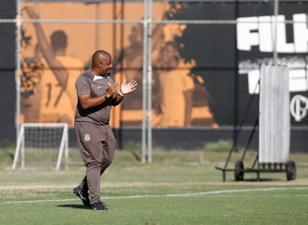 TREINO SUB-17 - 02.07.2024 - Foto: Rodrigo Gazzanel / Agência Corinthians