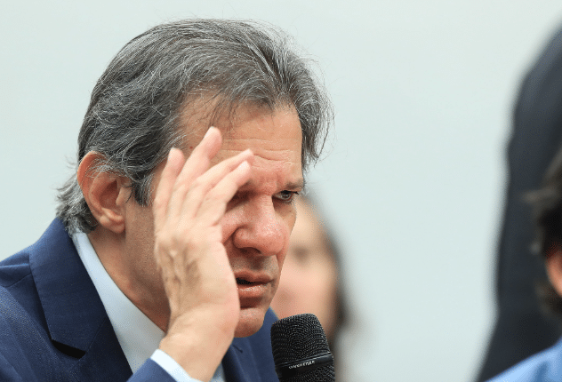 Acordo multimilionário do BB faz Haddad entrar na mira da oposição; entenda