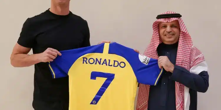 No dia 3 de janeiro, Cristiano Ronaldo se apresentou no Al-Nassr. - Foto: Divulgação / AlNassr