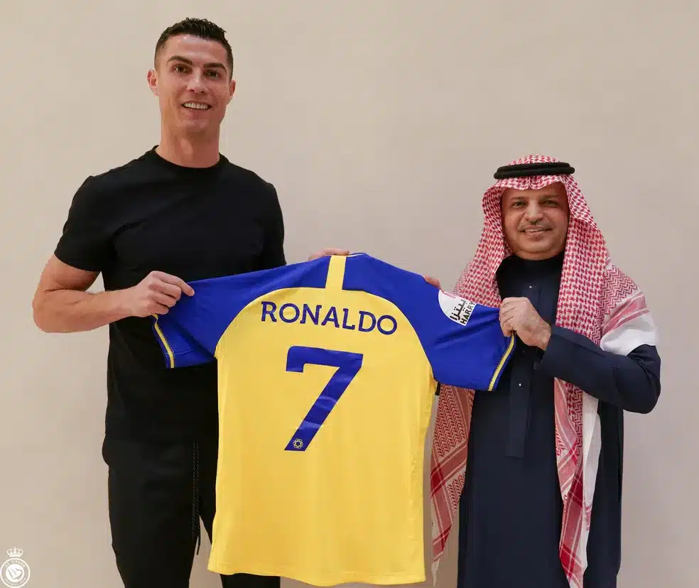 No dia 3 de janeiro, Cristiano Ronaldo se apresentou no Al-Nassr. - Foto: Divulgação / AlNassr