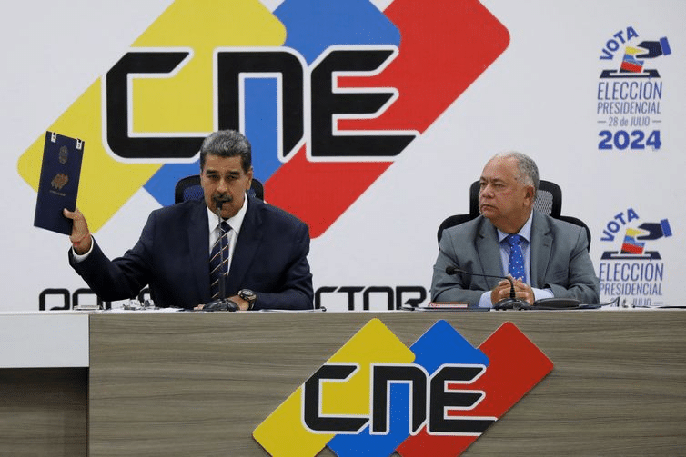 CNE não divulga atas e reitera vitória de Maduro na Venezuela