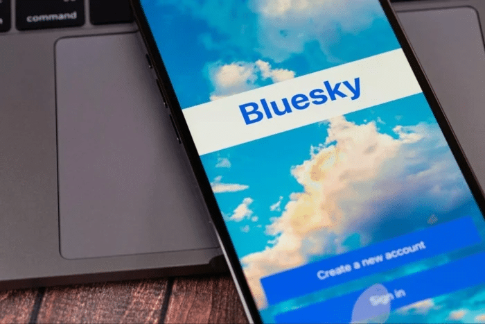 Threads e Bluesky: descubra como funcionam as novas alternativas ao X, suspenso no Brasil