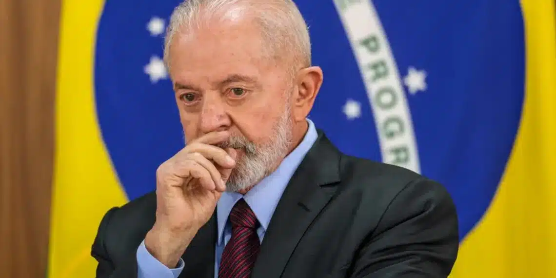 Lula repete ‘pedalada’ que levou impeachment de Dilma