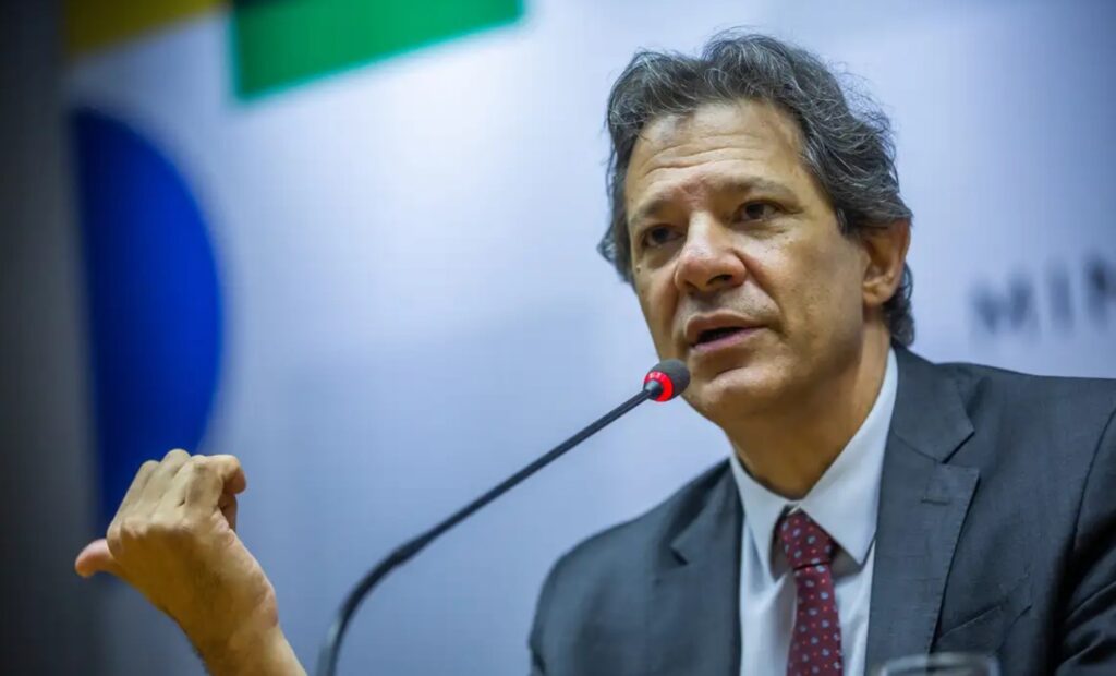 Haddad anuncia banimento de até 600 sites de apostas irregulares