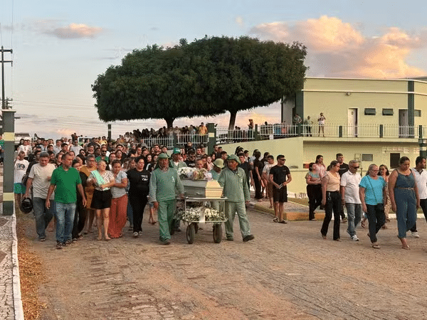 Empresária morre após realizar seis cirurgias plásticas de uma só vez