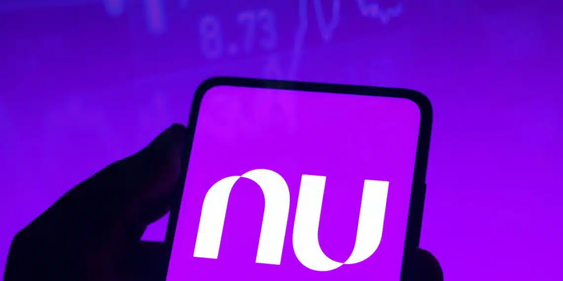 Nubank chega ao mercado de telefonia móvel com o NuCel