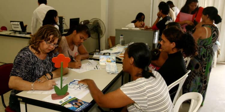 vitoria da conquista, bahia, brazil - october 31, 2011: People are seen while attending the registration service in the Bolsa Familia program in the city of Vitoria da Conquista.