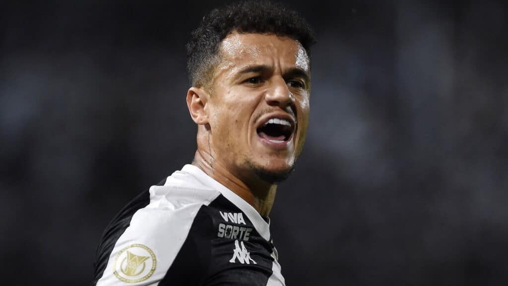 Coutinho ainda não venceu com a camisa do Vasco desde seu retorno.