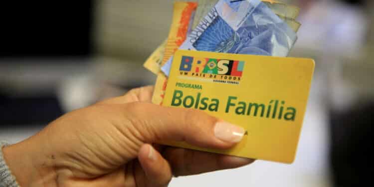 Bolsa Família - Créditos: depositphotos.com / joasouza