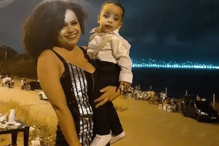 Morre a mulher que assassinou e decapitou o próprio filho de 6 anos em ritual