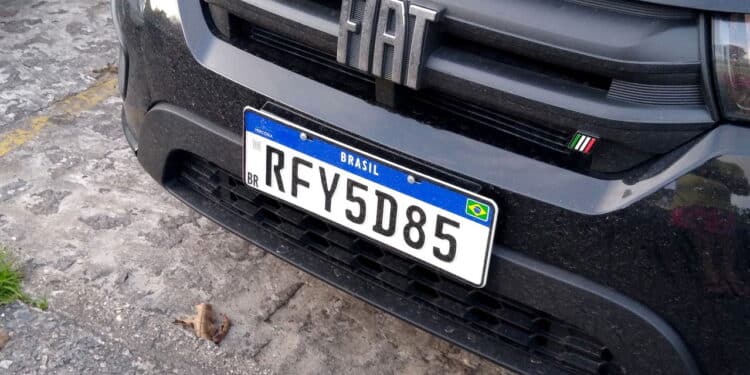 salvador, bahia, brazil - december 27, 2020: vehicle plate in the Mercosur standard is seen in the city of Salvador.
 *** Local Caption ***