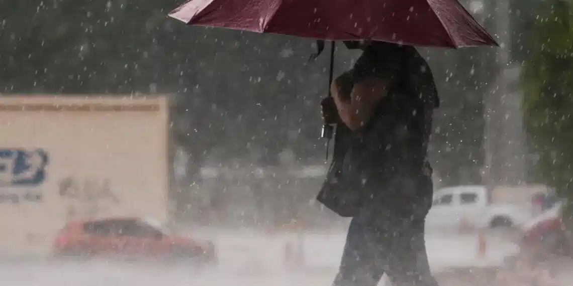 Alertas de chuva de granizo e raios é emitido em São Paulo