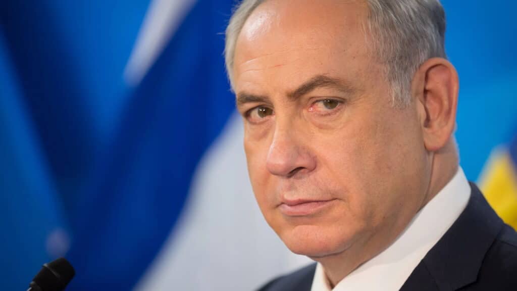 Ataque a tiros em Jerusalém deixa mortos e tensão aumenta na região