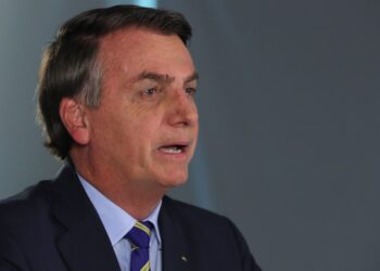 Denúncia de Bolsonaro é liberada por Moraes para votação e data é pedida a Zanin