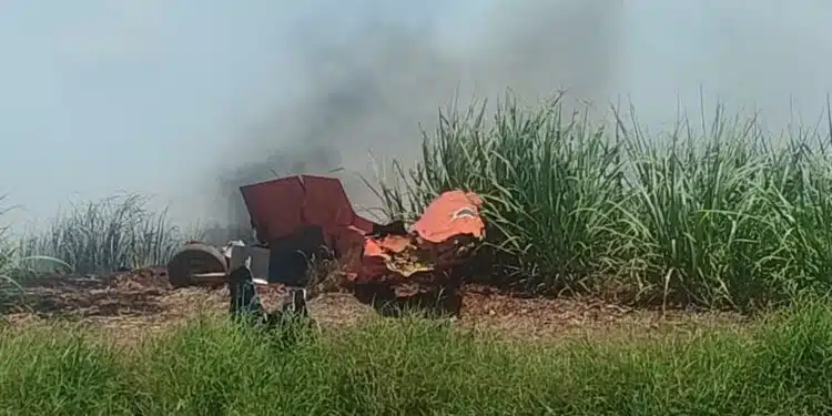 AGORA: Avião da Força Aérea colide no ar com outra aeronave