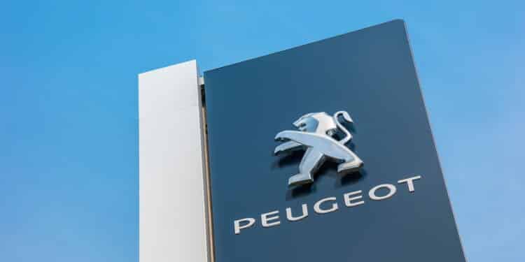 Imagem logo Peugeot - Créditos: depositphotos.com / rclassenlayouts