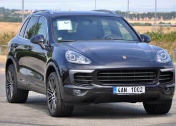 Porsche Cayenne - Créditos: depositphotos.com / Tadeas