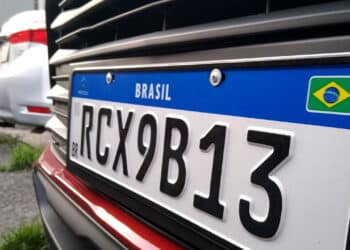 salvador, bahia, brazil - december 27, 2020: vehicle plate in the Mercosur standard is seen in the city of Salvador.
 *** Local Caption ***