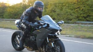 Atenção atenção! Novas leis de trânsito para motociclistas entraram em vigor