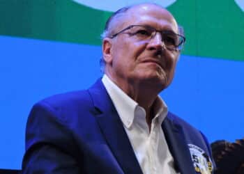Alckmin é internado às pressas após passar mal
