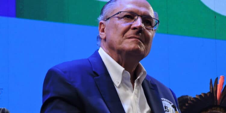 Alckmin é internado às pressas após passar mal