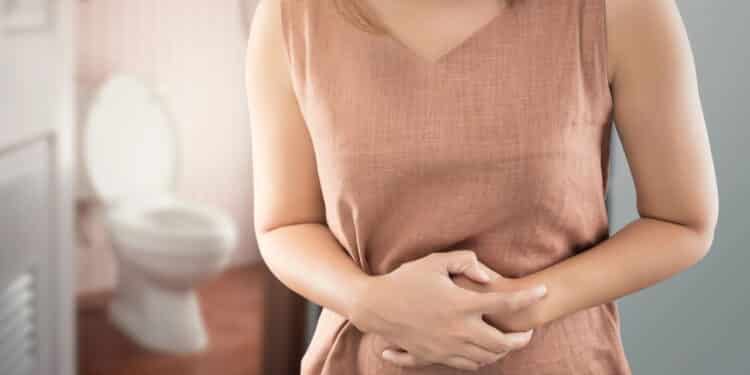 Não consegue ir ao banheiro? Esta fruta poderosa 'solta' o intestino e elimina o excesso de fezes