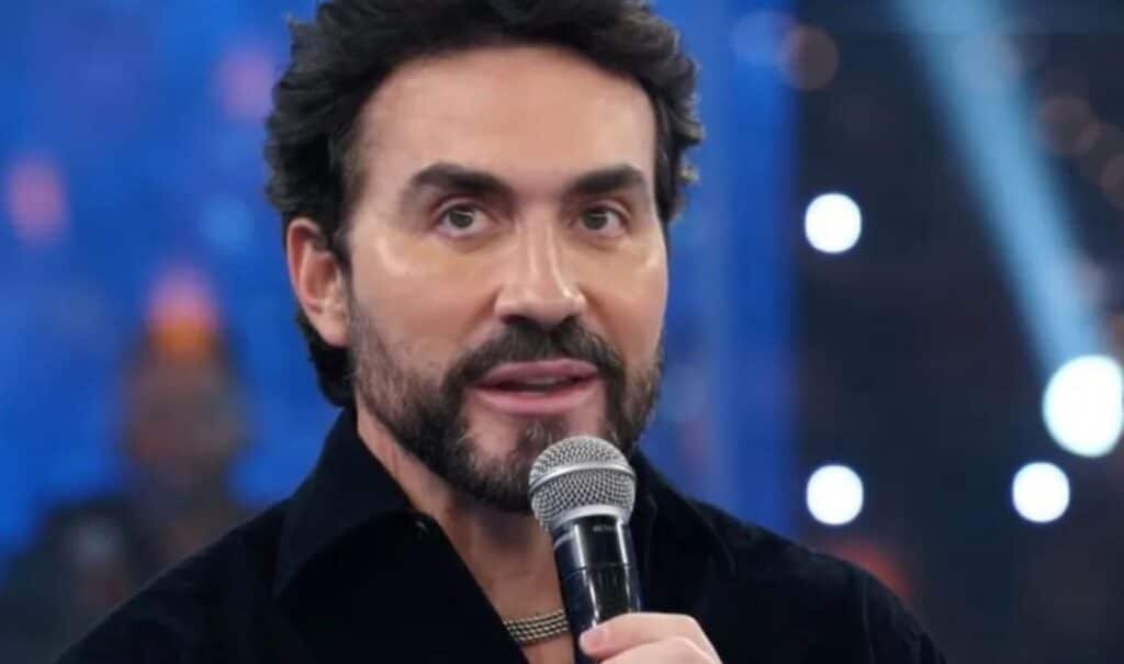 Padre Fábio de Melo revela que presenteou sua mãe com bebê reborn: "Primeira boneca dela"